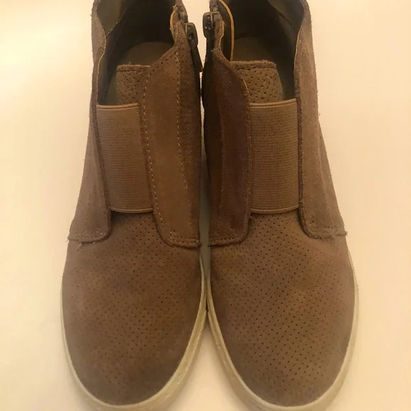 Steve Madden Waverly Women's Light Tan Wedge Ankle Boots Size